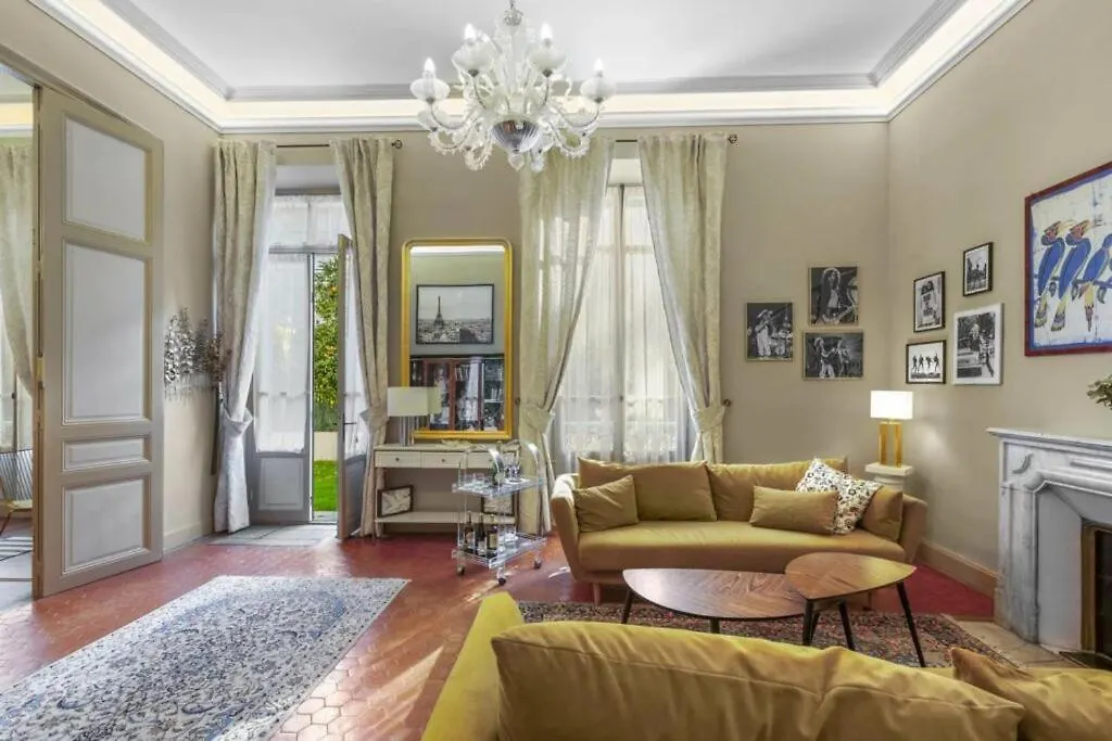 Guest house Villa Festival Cannes R1